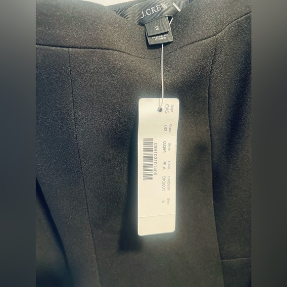 NWT! J. Crew Fluted Mini Skirt Double Crepe Black, Size 2 - Picture 3 of 7